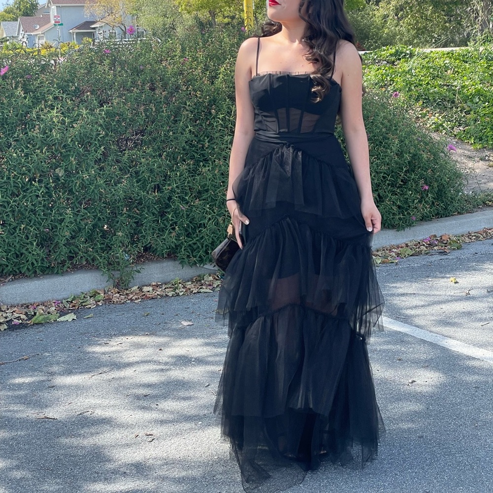 Used once size 2 OLY TIERED RUFFLE TULLE EVENING GOWN with box.Price is FIRM